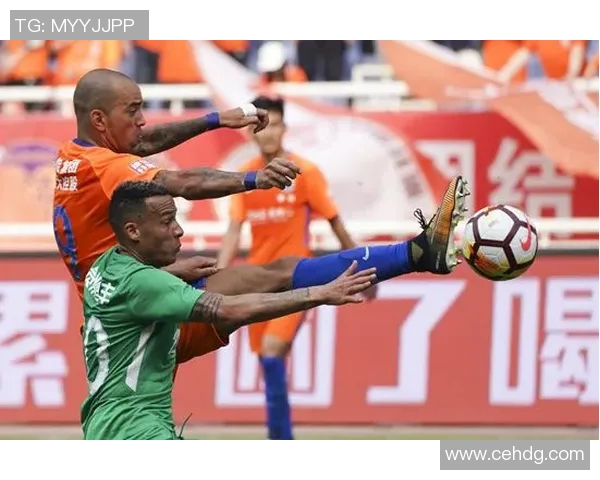 赛后分析：上海足球队与北京足球队在比赛中的战术灵活性对比探讨