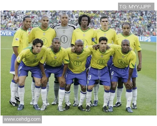 足球明星卡片精美图片汇总欣赏让你领略球场传奇的风采与魅力