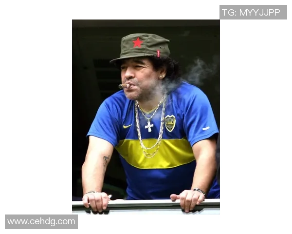 足球明星头像与女球员魅力展现的完美结合与时尚风潮 足球明星头像与女球员魅力展现的完美结合与时尚风潮