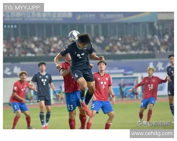 足球明星在赛场上的巅峰时刻展现魅力与风采的最佳瞬间回顾