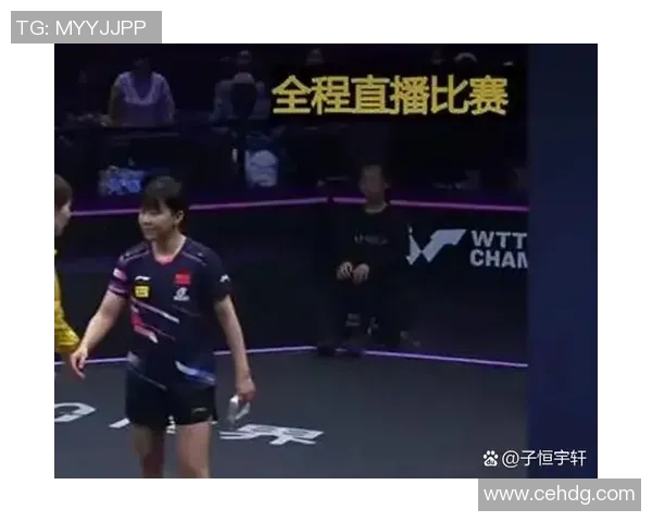 足球明星意外摔倒膝盖受伤照片曝光引发球迷热议与担忧