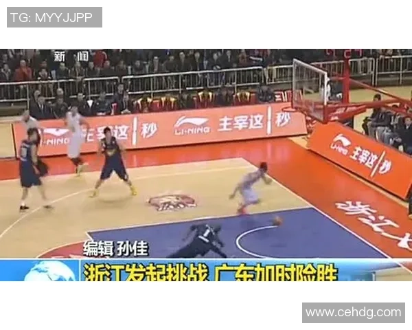 足球明星挑战篮球馆新玩法引发热议球迷期待跨界精彩对决