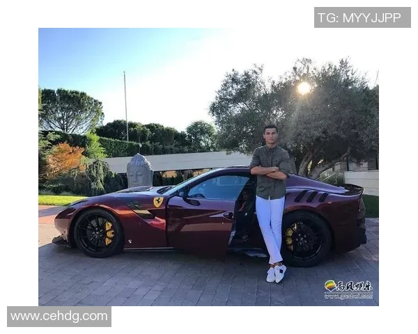 足球明星时尚生活瞬间分享帅照集锦尽显魅力与风采