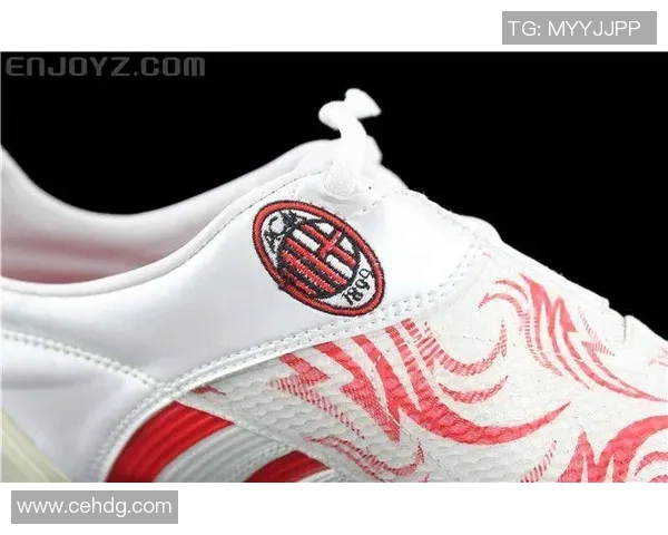 足球明星白鞋时尚搭配全景展示让你领略球场风采与潮流魅力