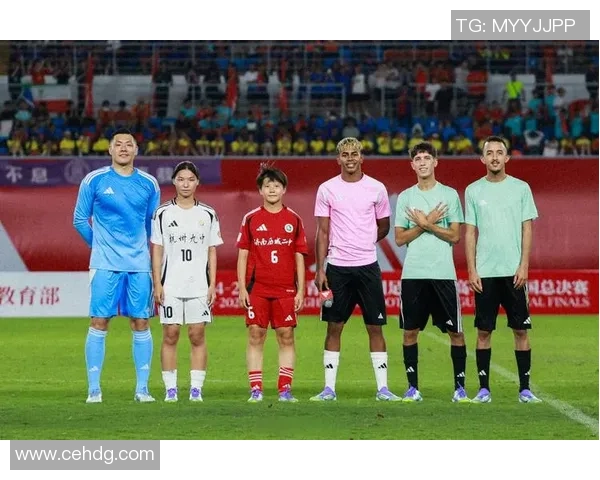 足球明星球衣号码背后的故事与大号球衣的魅力解析 足球明星球衣号码背后的故事与大号球衣的魅力解析