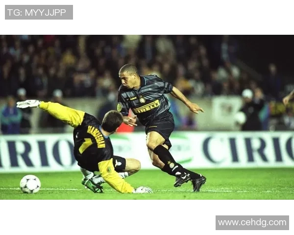 足球明星老前辈名单盘点追忆那些年辉煌岁月的传奇球员们 足球明星老前辈名单盘点追忆那些年辉煌岁月的传奇球员们